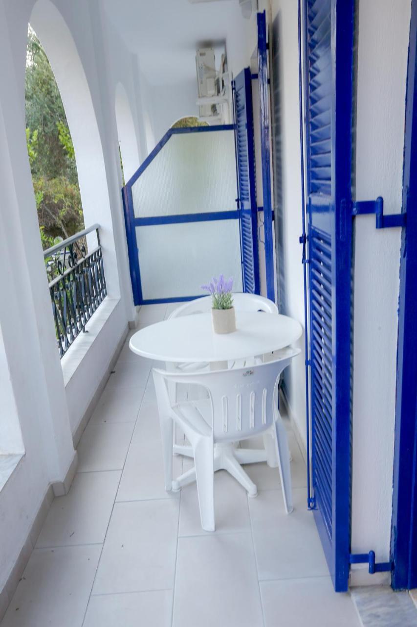 Athina Apartments Kato Korakiana Exterior photo